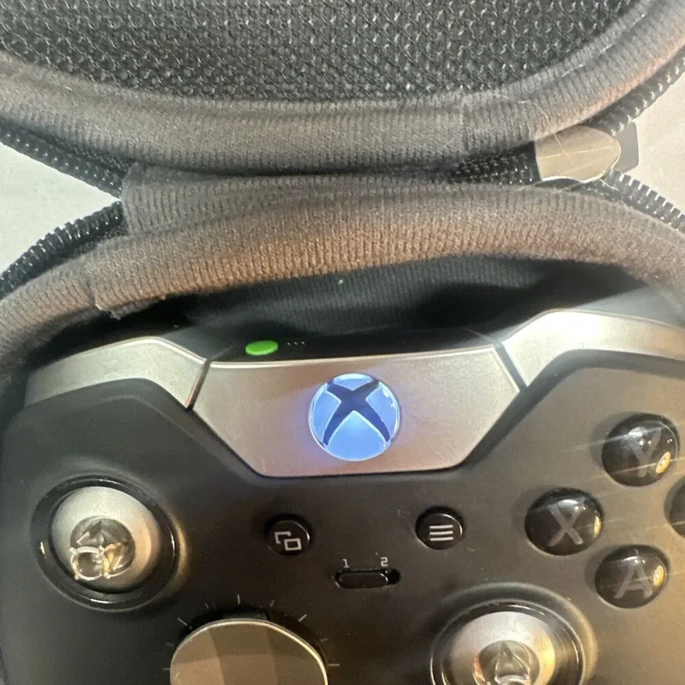Microsoft Xbox One Elite Series 1 Wireless Controller check description